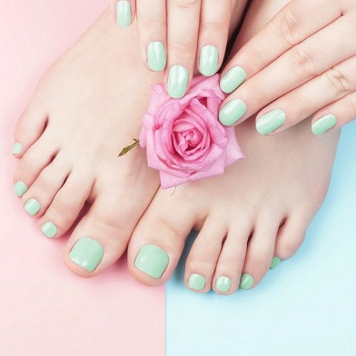 Manicure & Pedicure